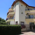 Guest house Kiwi Golden Sands