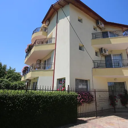 Pensiune Kiwi Nisipurile de Aur