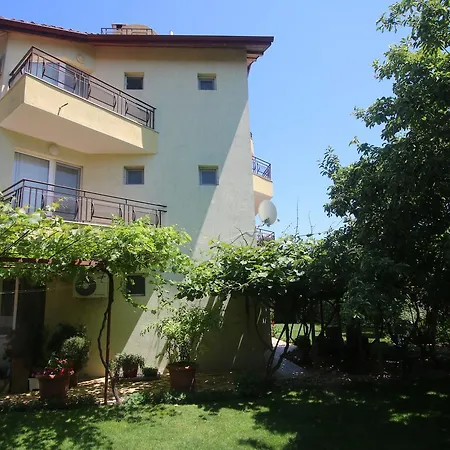 Pensiune Kiwi Nisipurile de Aur